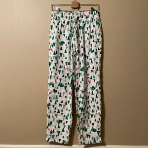 NWOT Old Navy Elf Christmas Tree Pajama Pants
